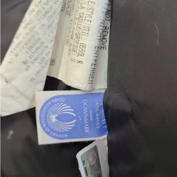 Canada Goose Women's Black Parka - Picture 6 of 6